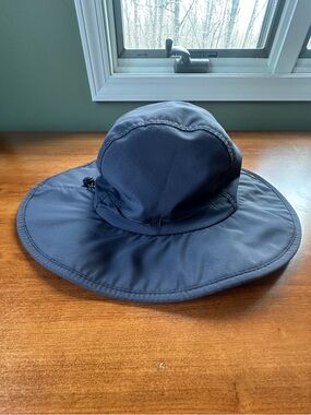 Outdoorcap Wide Brim Sun Hat in Navy Blue Sz L/XL Toggle Tightener